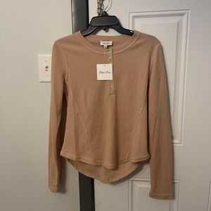 Petal Dew. Sand color. Size large. NWT